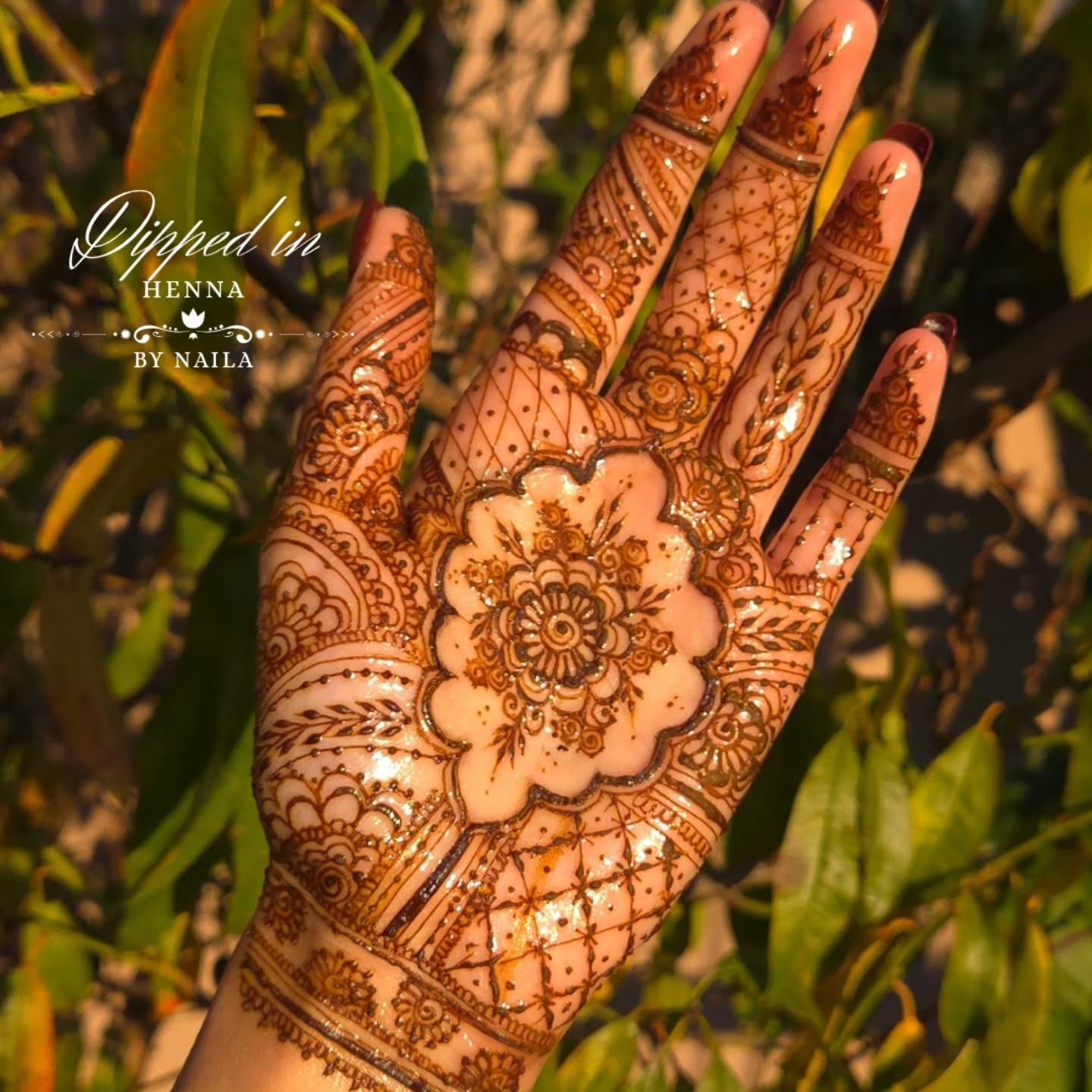 Palm with a large flower and fine fingertips